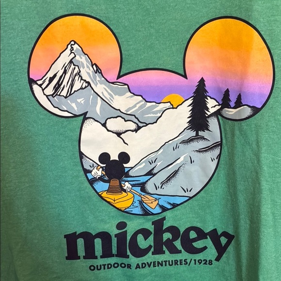 Outdoor Adventure  Mickey Mouse Short Sleeve Tee size L - Picture 3 of 4